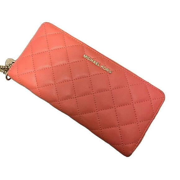 Michael Kors Pink Quilted Wallet with Heart Charm - Picture 1 of 5